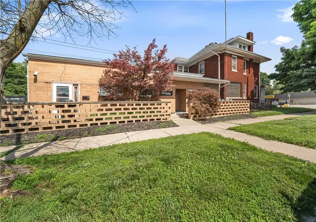 Listing Photo 4 - Condo for sale in building located at 2101 Central Ave, Middletown, OH 45044