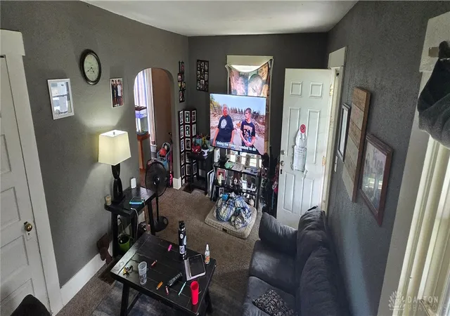 Photo 3 of Single family home for sale at 910 Pine St, Springfield, OH 45505 | MLS# 962892 | Listing updated on 2026-09-02