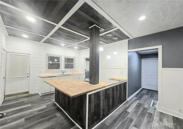 Photo 2 of Single family home for sale at 205 E Siebenthaler Ave, Dayton, OH 45405 | MLS# 962718 | Listing updated on 2026-09-02