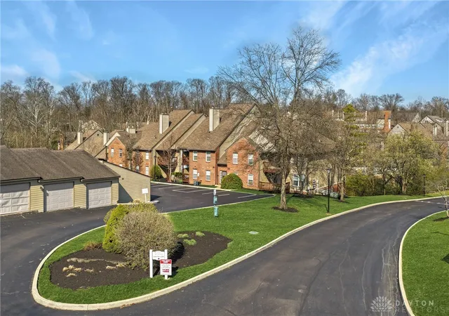 Photo 1 of Sale Pending at 10555 Montgomery Rd #5, Sycamore Twp, OH 45242 | MLS# 963010 | Listing updated on 2026-09-04