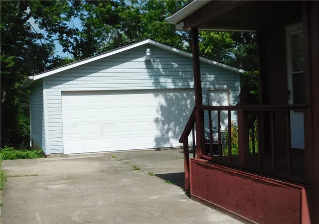 Photo 2 of Single family home for sale at 1221 Orchard Hl Dr, Miamisburg, OH 45342 | MLS# 963154 | Listing updated on 2026-08-31