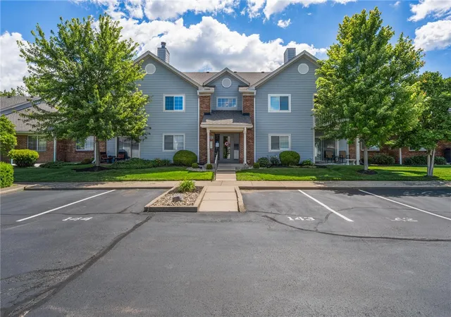 Photo 2 of Condo for sale at 6635 Brigham Sq #8, Centerville, OH 45459 | MLS# 962098 | Listing updated on 2026-09-12