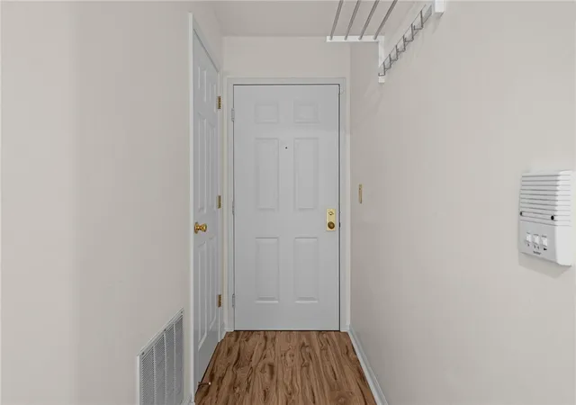 Photo 4 of Condo for sale at 6635 Brigham Sq #8, Centerville, OH 45459 | MLS# 962098 | Listing updated on 2026-09-12