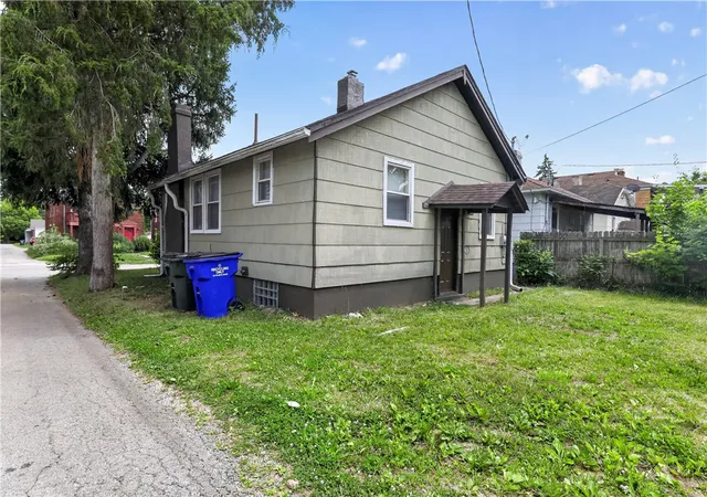 Photo 2 of Single family home for sale at 2369 Emerson Ave, Dayton, OH 45406 | MLS# 961620 | Listing updated on 2026-09-10