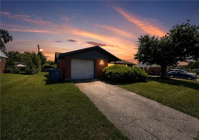 Photo 3 of Single family home for sale at 7924 Blackshear Dr, Dayton, OH 45424 | MLS# 961229 | Listing updated on 2026-09-10