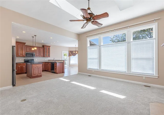 Photo 4 of Single family home for sale at 90 S Pond Ct, Springboro, OH 45066 | MLS# 963310 | Listing updated on 2026-09-09