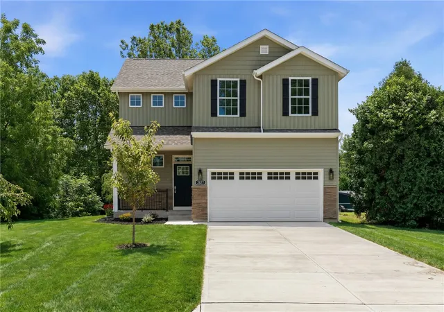 Photo 1 of Sale Pending at 2873 Cove Cir, Beavercreek, OH 45431 | MLS# 963333 | Listing updated on 2026-09-01