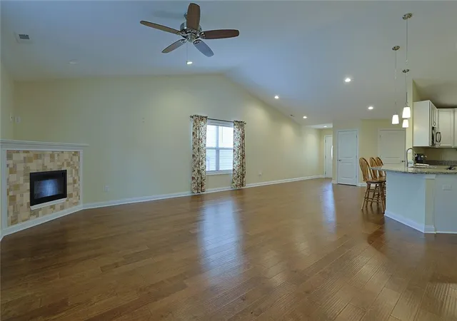 Photo 4 of Single family home for sale at 715 Villa Ct, Trenton, OH 45067 | MLS# 963615 | Listing updated on 2026-09-21