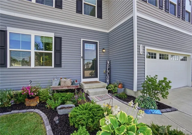 Photo 4 of Single family home for sale at 310 Golden Gate Ave, Springfield, OH 45505 | MLS# 963601 | Listing updated on 2026-09-25