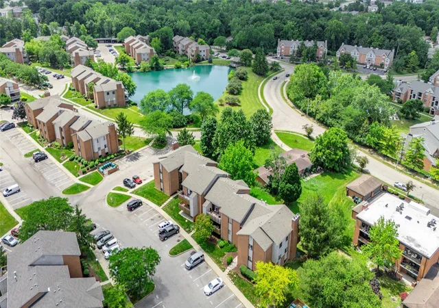 Listing Photo 5 - Condo for sale in building located at 1103 Arrowhead Xing, West Carrollton, OH 45449 - Unit #C