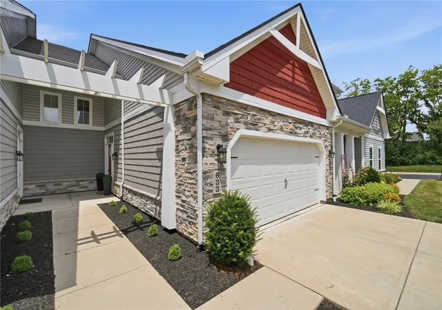 Listing Photo 3 - Condo for sale in building located at 633 Bungalow Ct, Beavercreek, OH 45430