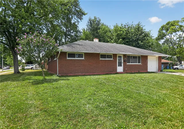 Photo 2 of Single family home for sale at 4450 Lambeth Dr, Dayton, OH 45424 | MLS# 961274 | Listing updated on 2026-09-23