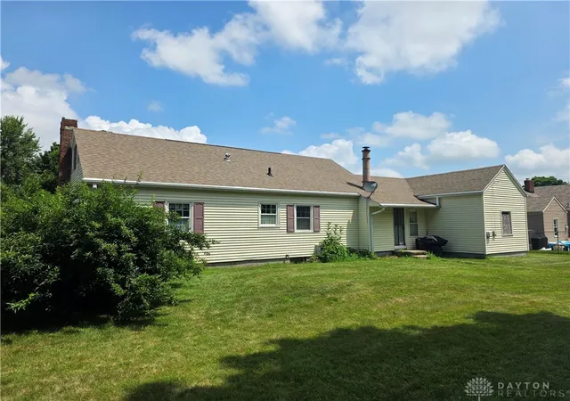Photo 3 of Single family home for sale at 207 E Harmon Dr, Greenville, OH 45331 | MLS# 963895 | Listing updated on 2026-09-09