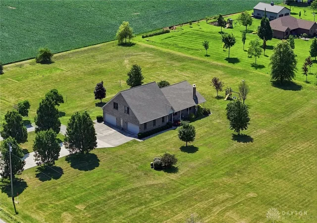 Photo 4 of Single family home for sale at 8400 N Montgomery County Line Rd, Brookville, OH 45309 | MLS# 963874 | Listing updated on 2026-09-06