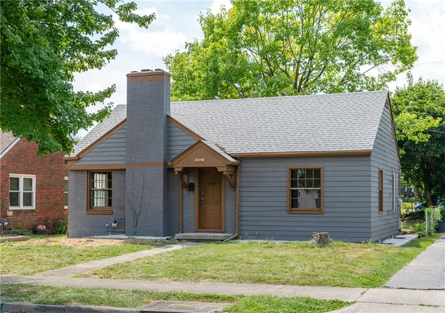 Photo 3 of Single family home for sale at 2421 Rugby Rd, Dayton, OH 45406 | MLS# 964003 | Listing updated on 2026-09-03