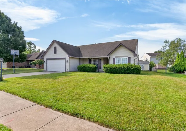 Photo 3 of Single family home for sale at 1034 Meadowrun Rd, Englewood, OH 45322 | MLS# 964014 | Listing updated on 2026-09-05