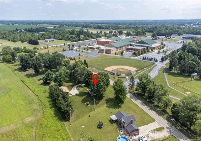 Photo 4 of Sale Pending at 8663 Crestway Rd, Clayton, OH 45315 | MLS# 964013 | Listing updated on 2026-09-10