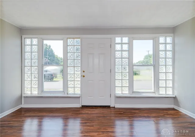 Photo 3 of Sale Pending at 2744 S Smithville Rd, Dayton, OH 45420 | MLS# 964156 | Listing updated on 2026-10-03