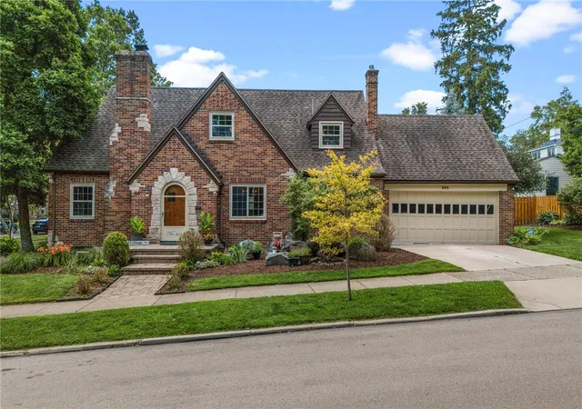 Single family home for sale at 204 Hilltop Ave, Oakwood, OH 45419 | MLS# 963162