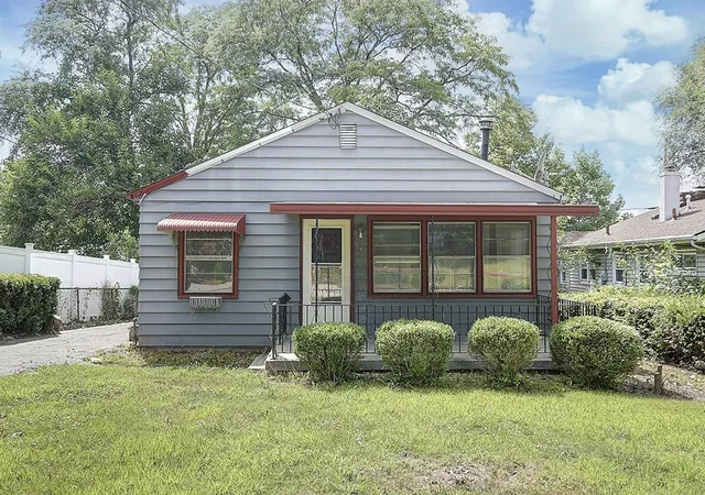 Photo 1 of Single family home for sale at 24 Forest Glen Dr, Middletown, OH 45042 | MLS# 964231 | Listing updated on 2026-09-22