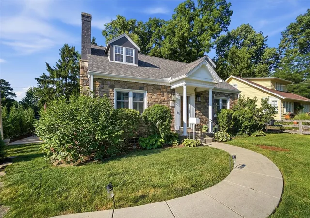 Photo 3 of Single family home for sale at 24 Peach Orchard Rd, Oakwood, OH 45419 | MLS# 964222 | Listing updated on 2026-09-09