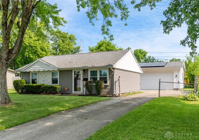 Photo 3 of Sale Pending at 518 Monaco Dr, Springfield, OH 45506 | MLS# 963966 | Listing updated on 2026-09-10