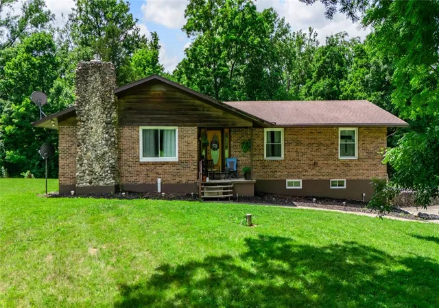 Photo 2 of Sale Pending at 8721 Verona Rd, Lewisburg, OH 45338 | MLS# 964269 | Listing updated on 2026-09-14