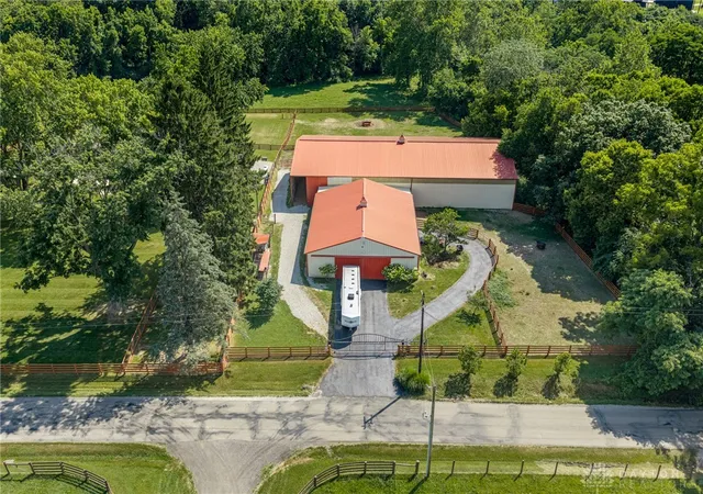Photo 3 of Single family home for sale at 3385 Middle Run Rd, Waynesville, OH 45068 | MLS# 964105 | Listing updated on 2026-09-24