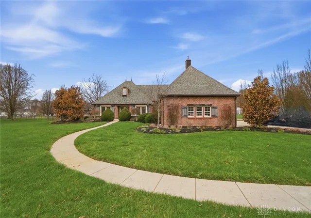 Photo 2 of Single family home for sale at 1574 Vicki Ln, Lebanon, OH 45036 | MLS# 964450 | Listing updated on 2026-09-06