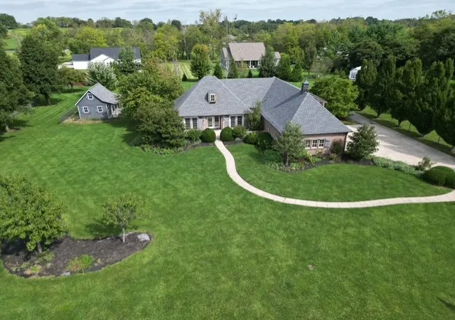 Photo 3 of Single family home for sale at 1574 Vicki Ln, Lebanon, OH 45036 | MLS# 964450 | Listing updated on 2026-10-06