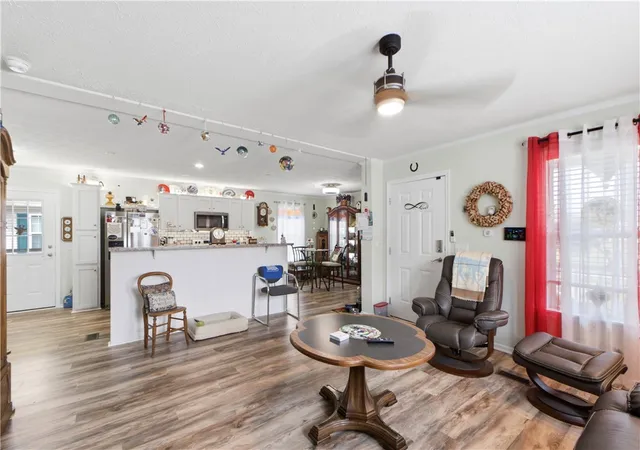 Photo 4 of Single family home for sale at 424 Park Hills Xing, Fairborn, OH 45324 | MLS# 964536 | Listing updated on 2026-10-04
