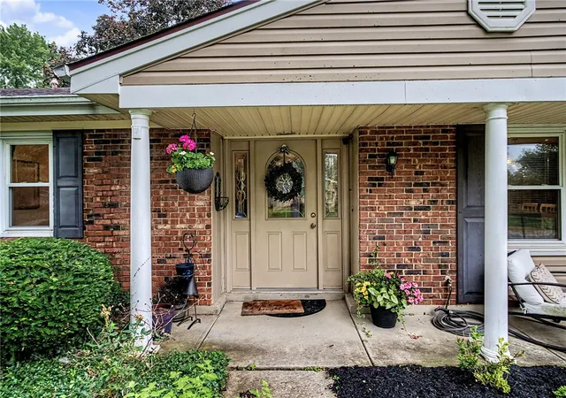 Photo 3 of Sale Pending at 1250 Kentshire Dr, Dayton, OH 45459 | MLS# 964603 | Listing updated on 2026-08-31