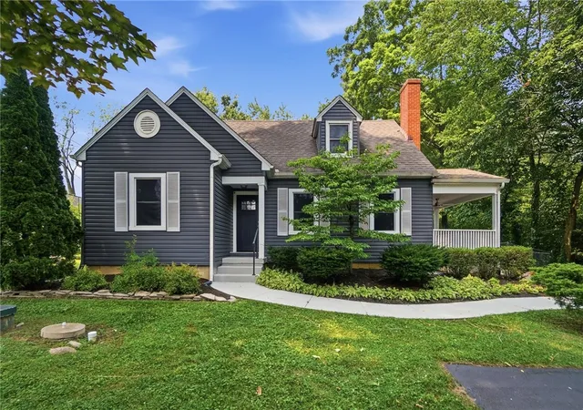 Photo 3 of Single family home for sale at 2775 S Limestone St, Springfield Twp, OH 45505 | MLS# 964302 | Listing updated on 2026-09-13