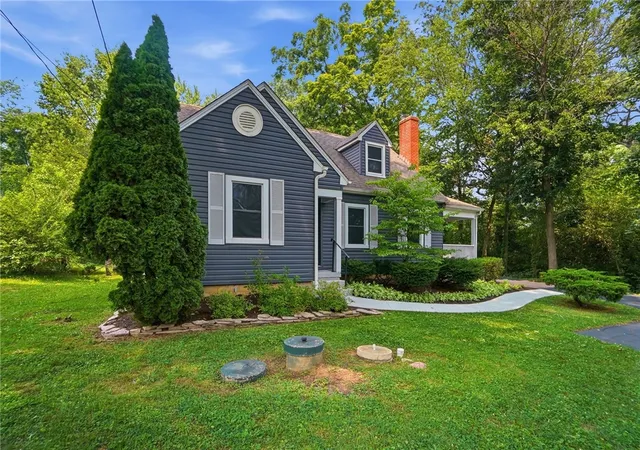 Photo 3 of Single family home for sale at 2775 S Limestone St, Springfield Twp, OH 45505 | MLS# 964302 | Listing updated on 2026-09-17