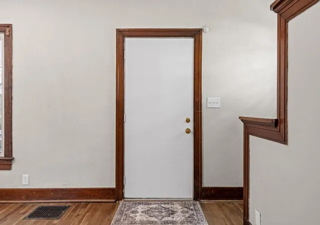 Photo 2 of Single family home for sale at 710 Greenlawn Ave, Dayton, OH 45403 | MLS# 964653 | Listing updated on 2026-10-04