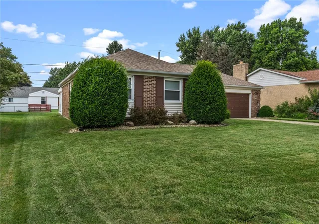 Photo 2 of Single family home for sale at 619 Hiatt Ave, Wilmington, OH 45177 | MLS# 963792 | Listing updated on 2026-09-12