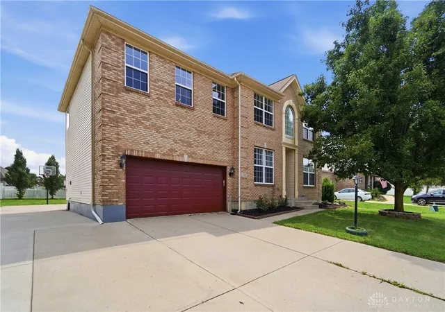 Photo 2 of Single family home for sale at 6088 Oak Ridge Dr, Dayton, OH 45424 | MLS# 964720 | Listing updated on 2026-09-15