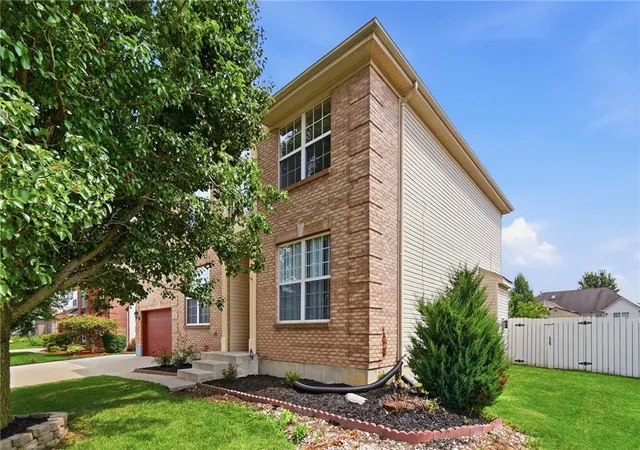 Photo 3 of Single family home for sale at 6088 Oak Ridge Dr, Dayton, OH 45424 | MLS# 964720 | Listing updated on 2026-09-15