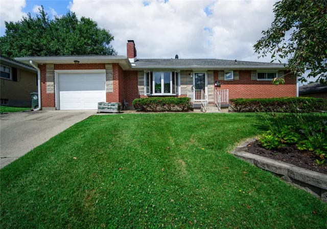 Photo 1 of Single family home for sale at 423 Genetta Dr, Miamisburg, OH 45342 | MLS# 964577 | Listing updated on 2026-09-01