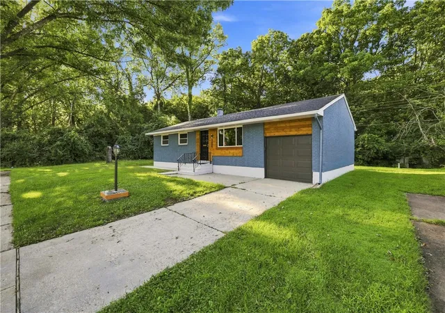 Photo 3 of Single family home for sale at 5050 Leedale Dr, Dayton, OH 45417 | MLS# 964797 | Listing updated on 2026-09-27