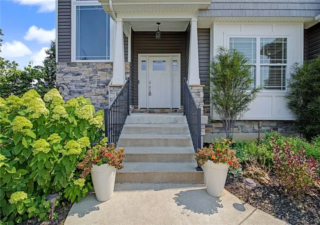 Photo 3 of Single family home for sale at 7728 Devonwood Ct, Dayton, OH 45424 | MLS# 963777 | Listing updated on 2026-09-10