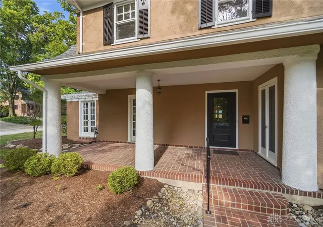 Photo 3 of Single family home for sale at 145 Wisteria Dr, Oakwood, OH 45419 | MLS# 963147 | Listing updated on 2026-10-04