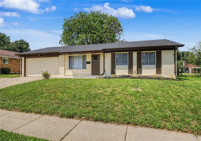 Photo 3 of Single family home for sale at 4721 Baldwin Hills Dr, Englewood, OH 45322 | MLS# 964838 | Listing updated on 2026-09-04