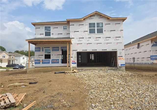Photo 1 of Single family home for sale at 805 American Barn Ln, Oxford, OH 45056 | MLS# 964862 | Listing updated on 2026-09-14