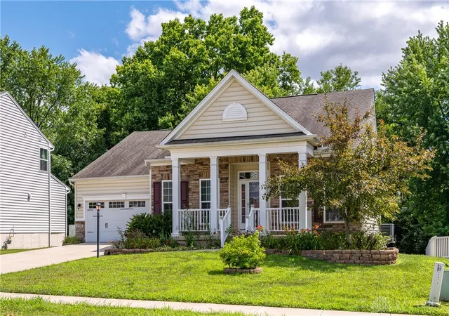 Photo 3 of Single family home for sale at 1735 Spring Meadows Dr, Xenia, OH 45385 | MLS# 964857 | Listing updated on 2026-08-31