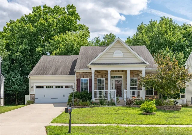 Photo 4 of Single family home for sale at 1735 Spring Meadows Dr, Xenia, OH 45385 | MLS# 964857 | Listing updated on 2026-08-31