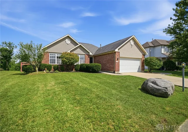 Photo 3 of Single family home for sale at 2396 Ferndown Dr, Miamisburg, OH 45342 | MLS# 964207 | Listing updated on 2026-09-17