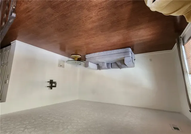 Listing Photo 4 - Condo for sale in building located at 843 Clareridge Ln, Dayton, OH 45458