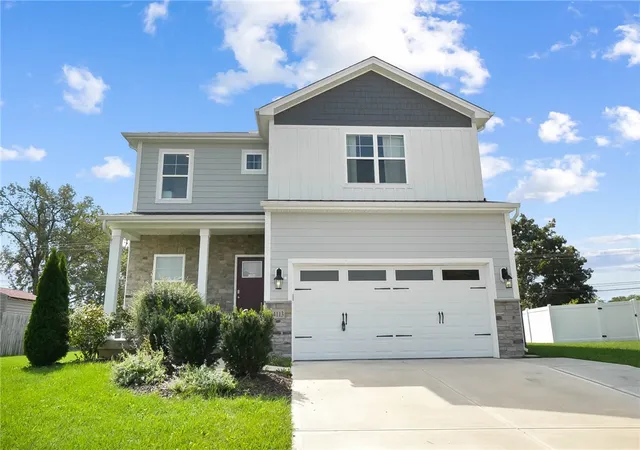 Photo 2 of Single family home for sale at 4113 Silver Oak Way, Dayton, OH 45424 | MLS# 964861 | Listing updated on 2026-10-07