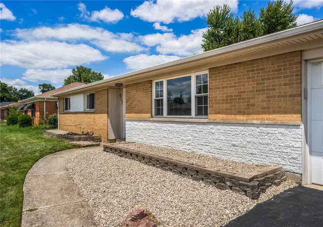 Photo 3 of Single family home for sale at 617 Bradfield Dr, Dayton, OH 45426 | MLS# 964911 | Listing updated on 2026-09-11
